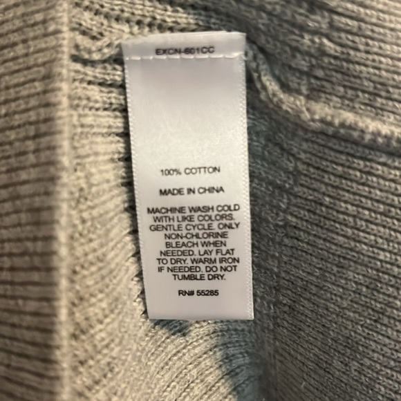 Express Men’s Two Tone Ribbed Sweater in Gray - Picture 6 of 7